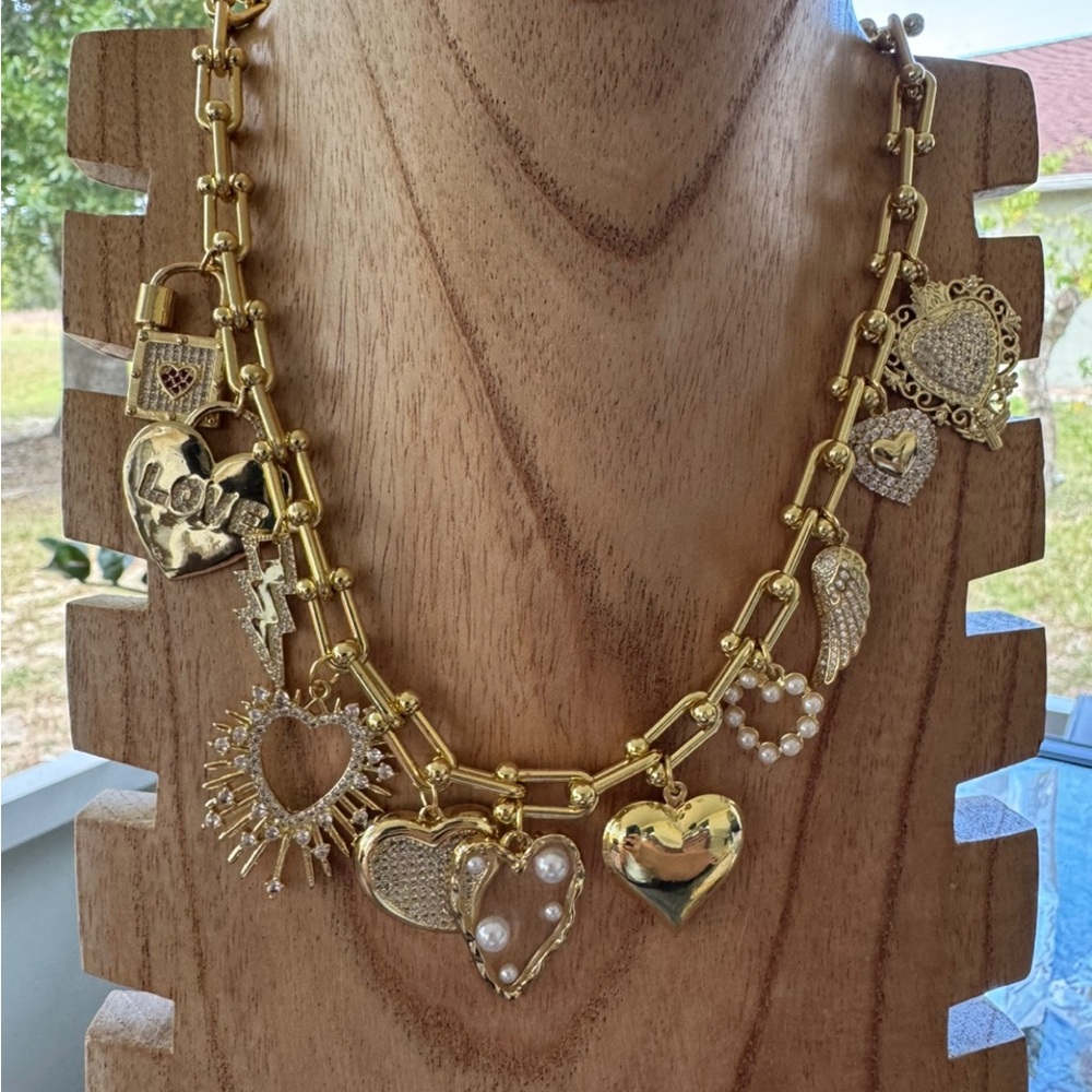 The Hearts Galore 11 Charm Necklace New